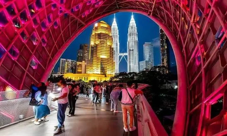 A Local Guide to Evening Entertainment Around Cheras